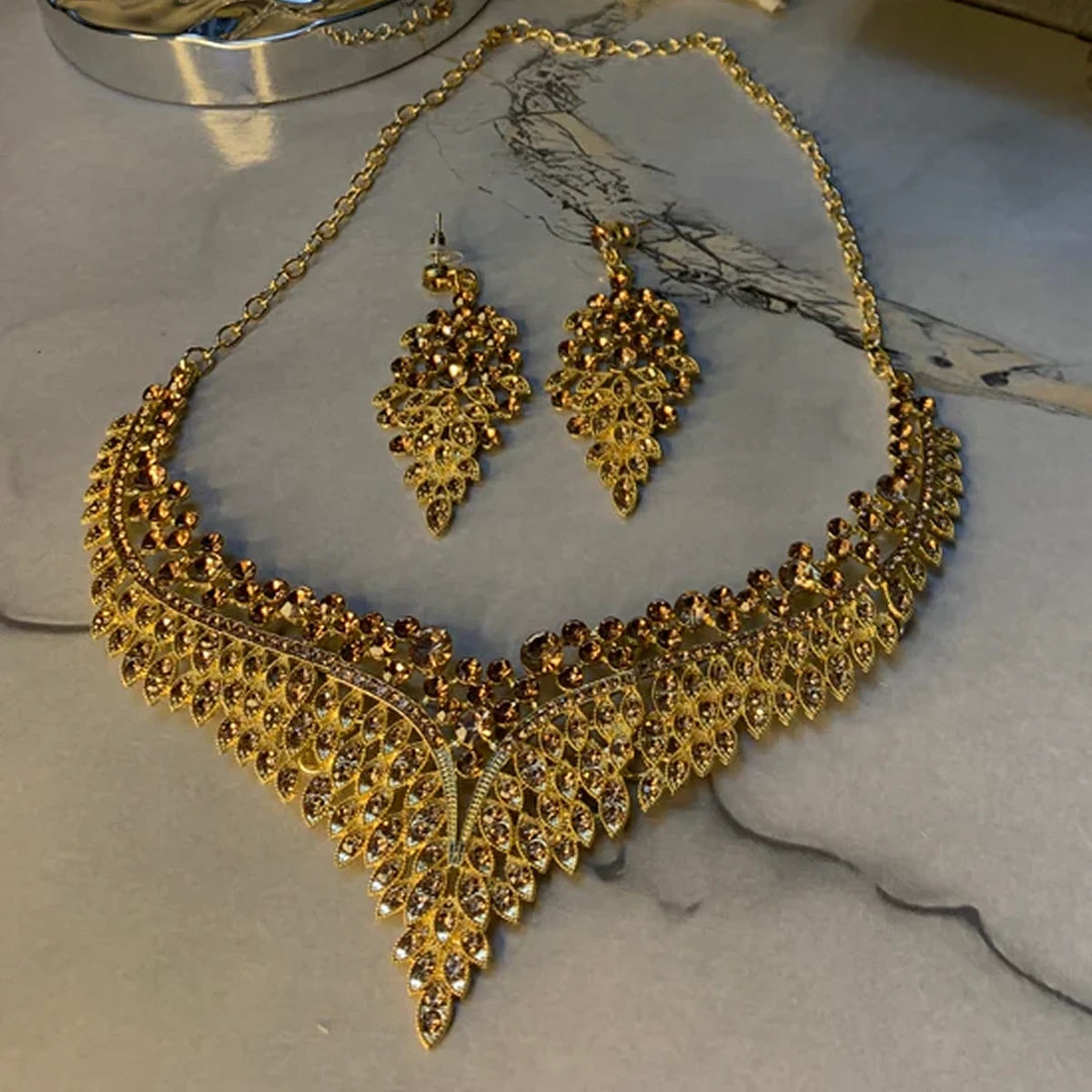 Crystalline Gold 2pcs Necklace Earring Set
