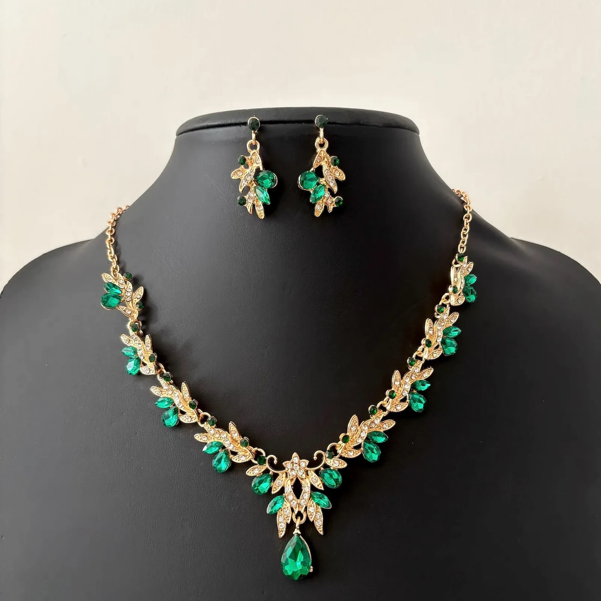 Emerald Green Crystal Floral Necklace Earring Set
