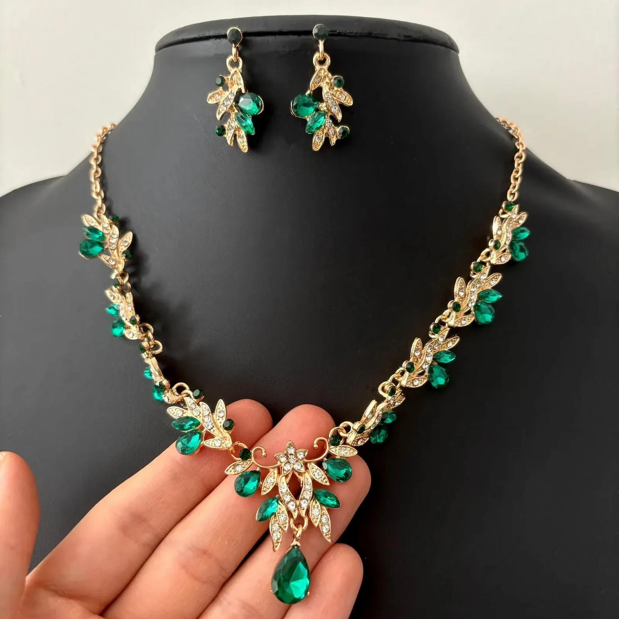 Emerald Green Crystal Floral Necklace Earring Set - Image 3